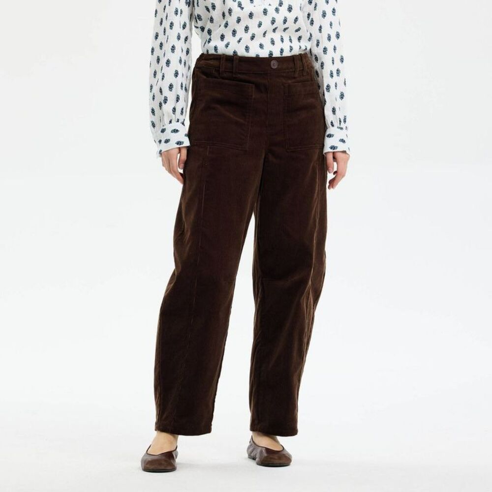 Women's Tapered Leg Cargo Pants - Universal Thread Brown S